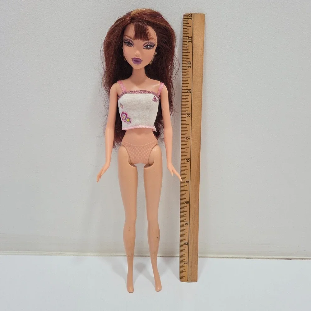 My Scene Sporty Style Chelsea Doll In Adidas Top Earrings - DAMAGED